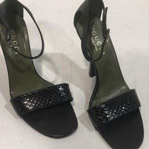 Women’s Gucci Black Textured Ankle Strap Sandals Heels Size 6B